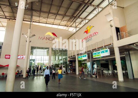 Ingresso, Manda Hill shopping mall, a Lusaka, nello Zambia Foto Stock