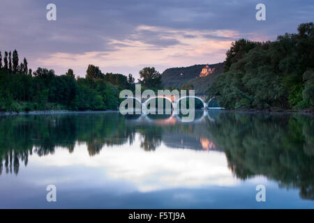 Chateau Castlenaud presso sunrise Foto Stock