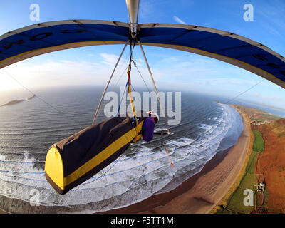 Il deltaplano a Rhossili Bay in Wales UK Foto Stock