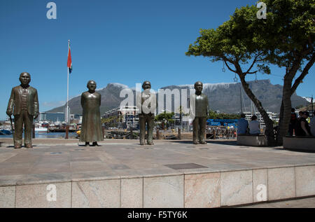South African Premio Nobel per la pace i vincitori sulla piazza Nobel Cape Town Foto Stock
