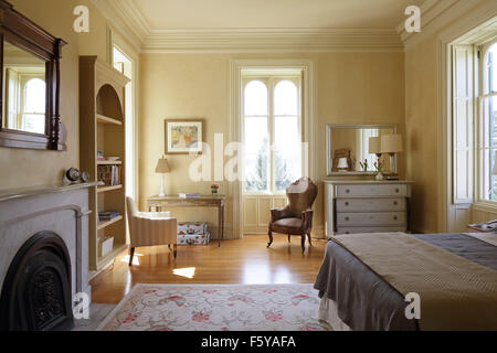 Camera da letto al piano superiore. Luogo di Clifton, Irvington, Stati Uniti. Architetto: Detlef Lienau, 1852. Foto Stock