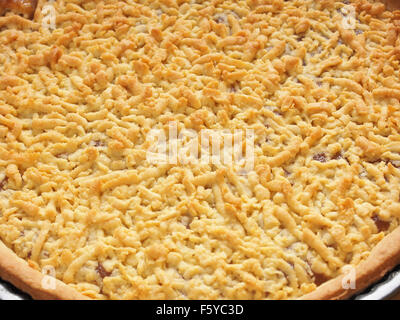 Pane appena sfornato torta. Fare la torta di mele Tart serie. Foto Stock