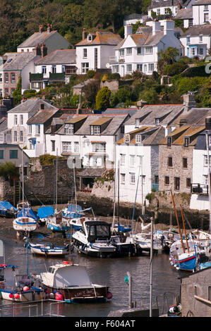 Vista sul Cornish Villaggio di Pescatori di Polperro Cornwall Inghilterra REGNO UNITO Foto Stock