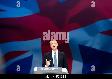 Il congresso del Partito conservatore di Manchester oggi (martedì 6 ottobre) Zac Goldsmith MP sul palco dando il suo discorso. Foto Stock