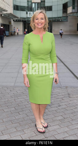 Carol Kirkwood spotted presso la BBC Studios con: Carol Kirkwood dove: Londra, Regno Unito quando: 29 Set 2015 Foto Stock