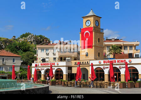 Torre dell'orologio di Piazza della Gioventù, Marmaris, Provincia di Mugla, Turchia Foto Stock