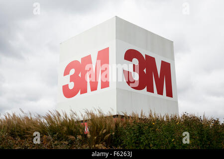 Un logo segno al di fuori della sede della società 3M di St. Paul, Minnesota il 24 ottobre 2015. Foto Stock