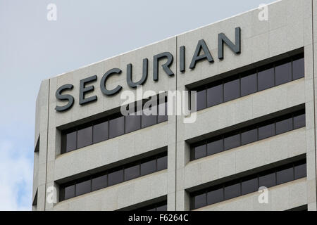 Un logo segno al di fuori della sede di Securian Financial Group, Inc., St. Paul, Minnesota il 24 ottobre 2015. Foto Stock