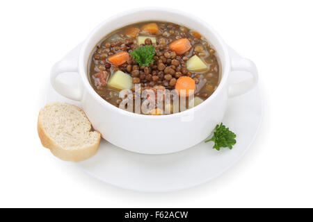 Zuppa di lenticchie spezzatino pasto con lenticchie in tazza isolata su uno sfondo bianco Foto Stock