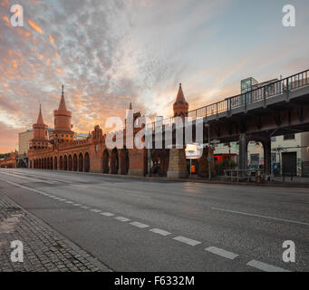 Berlino, Germania, Schlesisches Tor station Foto Stock