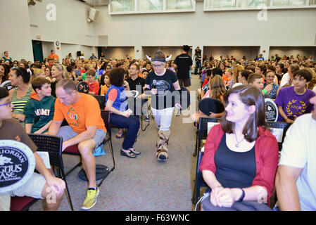 Rick Riordan parla a Miami Dade College circa il suo nuovo libro "agnus Chase e gli dèi di Asgard, Libro 1: La spada di estate' per un full house presentato da libri e libri in collaborazione con il Centro per la letteratura e la scrittura con: atmosfera dove Foto Stock