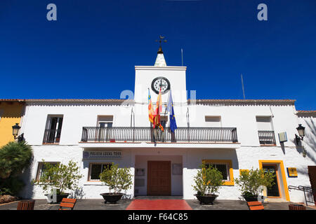 Il classico spagnolo Policia stazione locale nel villaggio creato di Tous nella Comunità di Valencia Spagna Foto Stock