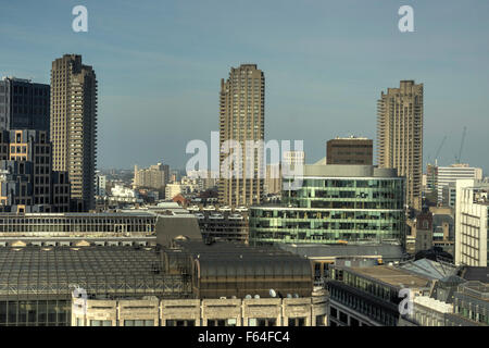 Il Barbican, la città di Londra. Blocchi a torre Foto Stock