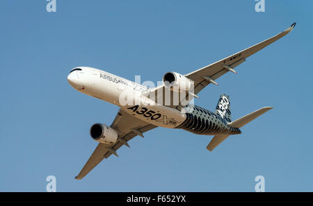 Airbus A350 XVB sul display a Dubai Airshow nel novembre 2015 Dubai Emirati Arabi Uniti Foto Stock