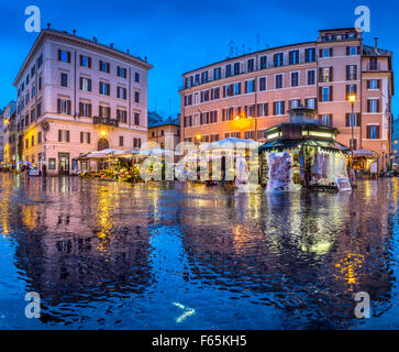 Piazza di Campo dei Fiori (Roma) Foto Stock