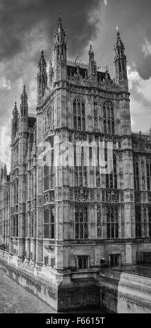 Il Big Ben e il Palazzo di Westminster a Londra, Regno Unito. Foto Stock