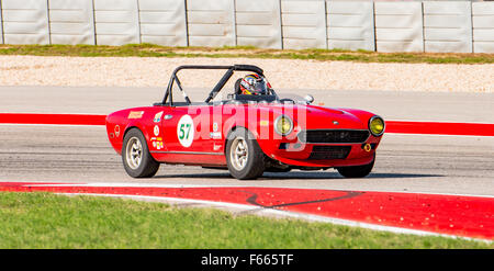 1974 FIAT Spyder 124, 1756cc azionata da J. Richard Schnabel di Topton, NC. - 2015 CI SVRA Vintage Campionato Nazionale a COTA Foto Stock