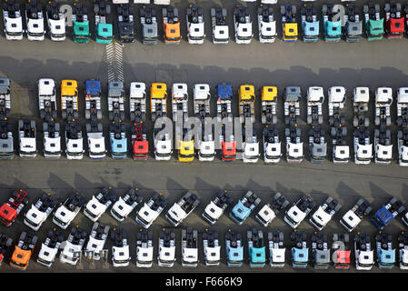 Parcheggio , semirimorchi per la vendita, Amburgo, Germania Foto Stock