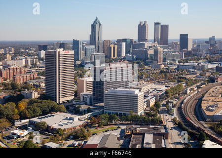 Fotografia aerea di Atlanta, Georgia USA prese il 11/10/2015 che mostra la Coca Cola World Headquarters in primo piano Foto Stock