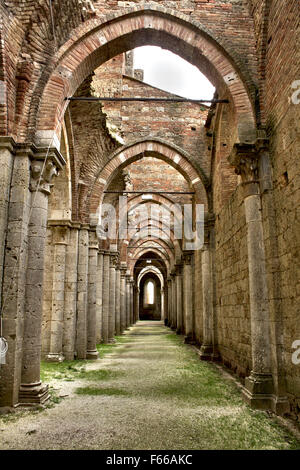 SAN GALGANO, Italia: abbandonati antica abbazia in Toscana Foto Stock