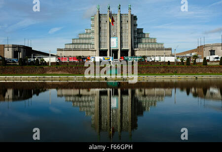 Grand Palais du centenaire, Bruxelles Foto Stock