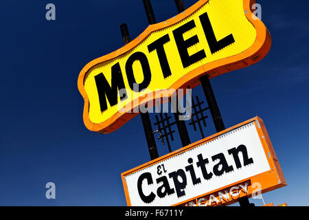 Vintage motel segni di Gallup, Nuovo Messico, Stati Uniti d'America. Foto Stock