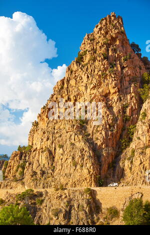 Isola di Corsica - Les Calanches, vulcanico rocce rosse formazioni montagne, Golfe de Porto, Piana, Francia, UNESCO Foto Stock