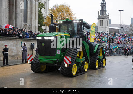 Londra, UK, 14 novembre 2015,il trattore al signore sindaco di mostrare in Londo Credito: Keith Larby/Alamy Live News Foto Stock