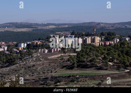 Vista panoramica del popolo ebraico Maalot città nel distretto del nord di Israele Foto Stock