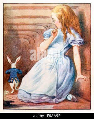 "Il coniglio iniziato violentemente, sceso il capretto bianco-guanti e la ventola e skurried lontano nelle tenebre come duro come lui poteva andare" da "Alice nel paese delle meraviglie" da Lewis Carroll (1832-1898), illustrata da Sir John Tenniel. Vedere la descrizione per maggiori informazioni. Foto Stock