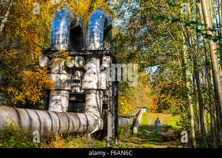 Il teleriscaldamento tubo, azionato da STEAG, a Gelsenkirchen, Espansione loop, Foto Stock