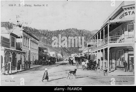 [Cartolina] Broadway, Reefton, NZ 5196P Nuova serie Muir & Moodie Foto Stock