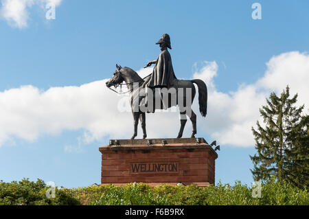 Il monumento di Wellington, Round Hill, Aldershot, Hampshire, Inghilterra, Regno Unito Foto Stock