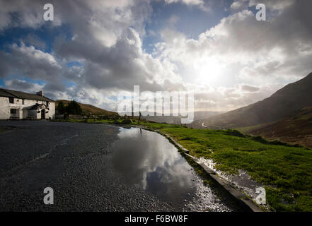 La luce del pomeriggio presso la Locanda sul Kirkstone Pass nel distretto del lago, Cumbria Inghilterra REGNO UNITO Foto Stock