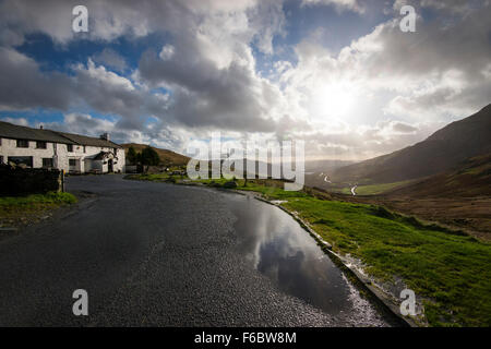 La luce del pomeriggio presso la Locanda sul Kirkstone Pass nel distretto del lago, Cumbria Inghilterra REGNO UNITO Foto Stock