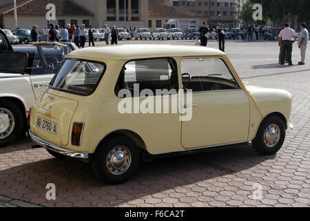 Sedile classico 600 car meeting in Albacete, Spagna. Mini Morris. Foto Stock