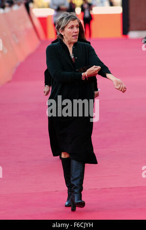 Decimo Festival di Roma - Isabella Rossellini presenta 'Siamo Donne' - Arrivi con: Frances McDormand dove: Roma, Italia Quando: 16 Ott 2015 Foto Stock