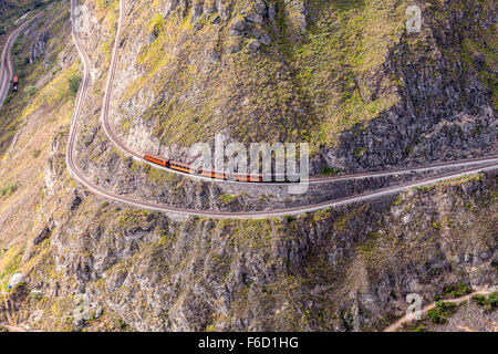 Devils Naso, Nariz del Diablo, Ecuador, Sud America, Turistica Viaggio in treno, percorso attraverso le montagne delle Ande Foto Stock