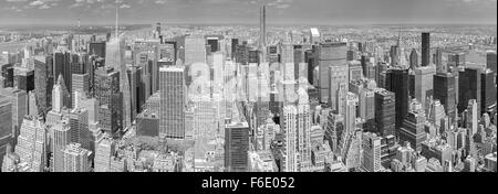 In bianco e nero vista aerea di Manhattan, New York City, Stati Uniti d'America. Foto Stock