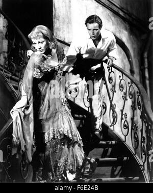 Data di rilascio: Settembre 18, 1951. Il titolo del filmato: A Streetcar Named Desire. STUDIO: Warner Bros Le foto. Trama: Blanche è realmente bisogno di una protezione in questa fase della sua vita quando le circostanze lo portano a pagare una visita per la sua sorella più giovane stella a New Orleans. Lei non capisce come Stella, che è in attesa del primo figlio, potrebbe avere scelto un marito così privo di raffinatezza. Stanley Kowalski's buddies vieni a casa per giocare a carte e uno di loro, Mitch, trova Blanche attraente finché Stanley gli racconta che tipo di donna Blanche è veramente. Che cosa succederà quando Stel Foto Stock