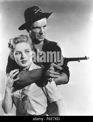 Data di rilascio: Aprile 25, 1954. Il titolo del filmato: la freccia nella polvere. STUDIO: Allied Artists Pictures. Trama: . Nella foto: Sterling Hayden come Bart Lash e COLEEN grigio come Christella Burke. Foto Stock