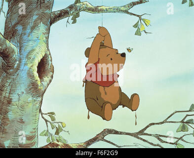 Data di rilascio: Marzo 11, 1977. Il titolo del filmato: le tante avventure di Winnie the Pooh STUDIO: Walt Disney Productions. Trama: Pooh, un orso di poco cervello, e tutti i suoi amici in centinaia di acri di bosco cantare il loro modo attraverso le avventure che comprendono miele api, rimbalzando, palloncini, Eeyore il compleanno, alluvioni e Pooh bastoni. Nella foto: . Foto Stock