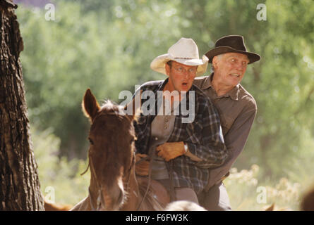 Data di rilascio: giugno 10, 1994. Il titolo del filmato: City Slickers II: La leggenda di parentesi è oro. STUDIO: Columbia Pictures Corporation. Trama: la seconda parte del City Slickers inizia dopo la morte di ricci. È il quarantesimo compleanno di Mitch Robbins e inizia la giornata abbastanza buona fino a quando ritorna a casa dopo una dura giornata presso la stazione radio) e trova il suo fratello Glen, la pecora nera della famiglia, nel suo divano. Tuttavia egli è in procinto di avere un meraviglioso compleanno-notte con sua moglie quando scopre un tesoro mappa di parentesi per caso. Insieme con Phil (dalla prima parte) e purtroppo con Glen Foto Stock