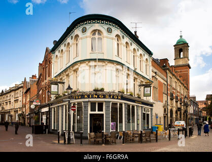 Regno Unito, Inghilterra, nello Yorkshire, Hull, nord chiesa lato, il Pub di Kingston Foto Stock