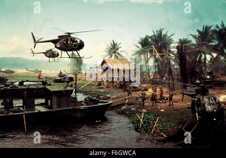 Aug 13, 2001; Hollywood, CA, Stati Uniti d'America; tratte dal film 'Apocalypse Now Redux' che è una nuova versione più lunga della pellicola 1979.. (Credito Immagine: Remi agenzia) Foto Stock