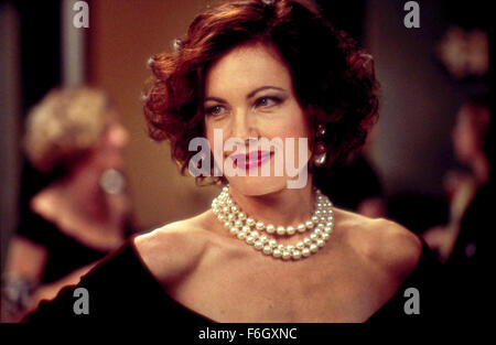 Set 08, 2001; Londra, Inghilterra, Regno Unito; ELIZABETH MCGOVERN come la sig.ra Berman nel fumetto, guerra, dramma ''soldati Buffalo" diretta da Gregor Jordan. Foto Stock