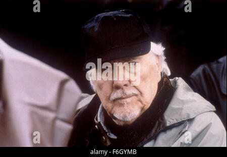 Nov 07, 2001; Hollywood, CA, Stati Uniti d'America; Direttore Robert Altman sul set della commedia, criminalità, mistero, dramma ''Gosford Park.'' Foto Stock