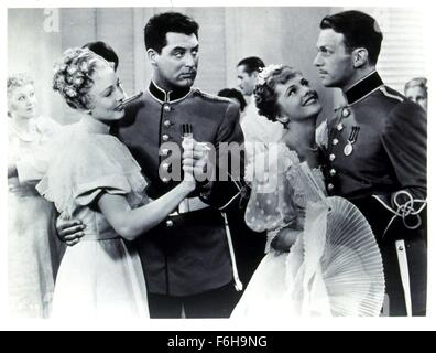 1939, il titolo del film: GUNGA DIN, Direttore: STEVENS GEORGE, Studio: RKO, nella Foto: ANN EVERS, Douglas Fairbanks Jr, JOAN FONTAINE, Cary Grant, militare, disinteressato, esercito uniforme. (Credito Immagine: SNAP) Foto Stock