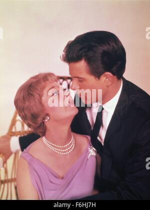 1961, il titolo del film: primavera romana di MRS. La pietra, Direttore: JOSE QUINTERO, Studio: WARNER, nella foto: Warren Beatty, Vivien Leigh. (Credito Immagine: SNAP) Foto Stock