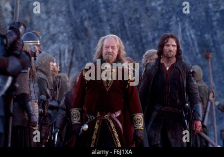 Nov 05, 2002, Queenstown, New Zealand Nuova Zelanda; BERNARD HILL e Viggo Mortensen star come Re Theoden e Aragona nell'avventura fantasy " Il signore degli anelli e le Due Torri" diretto da Peter Jackson. Foto Stock